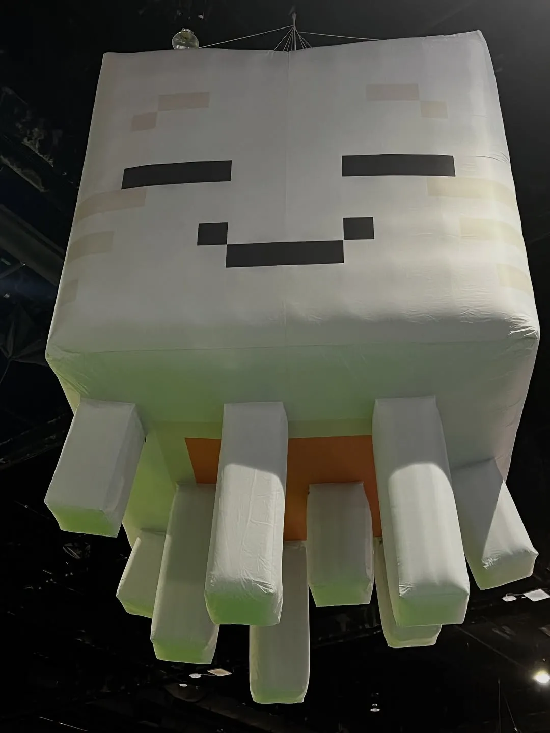 TwitchCon Ghastling in Minecraft